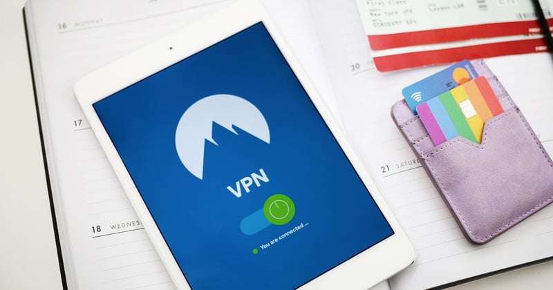 Voyager seule sans stress : le guide complet pour une sécurité totale